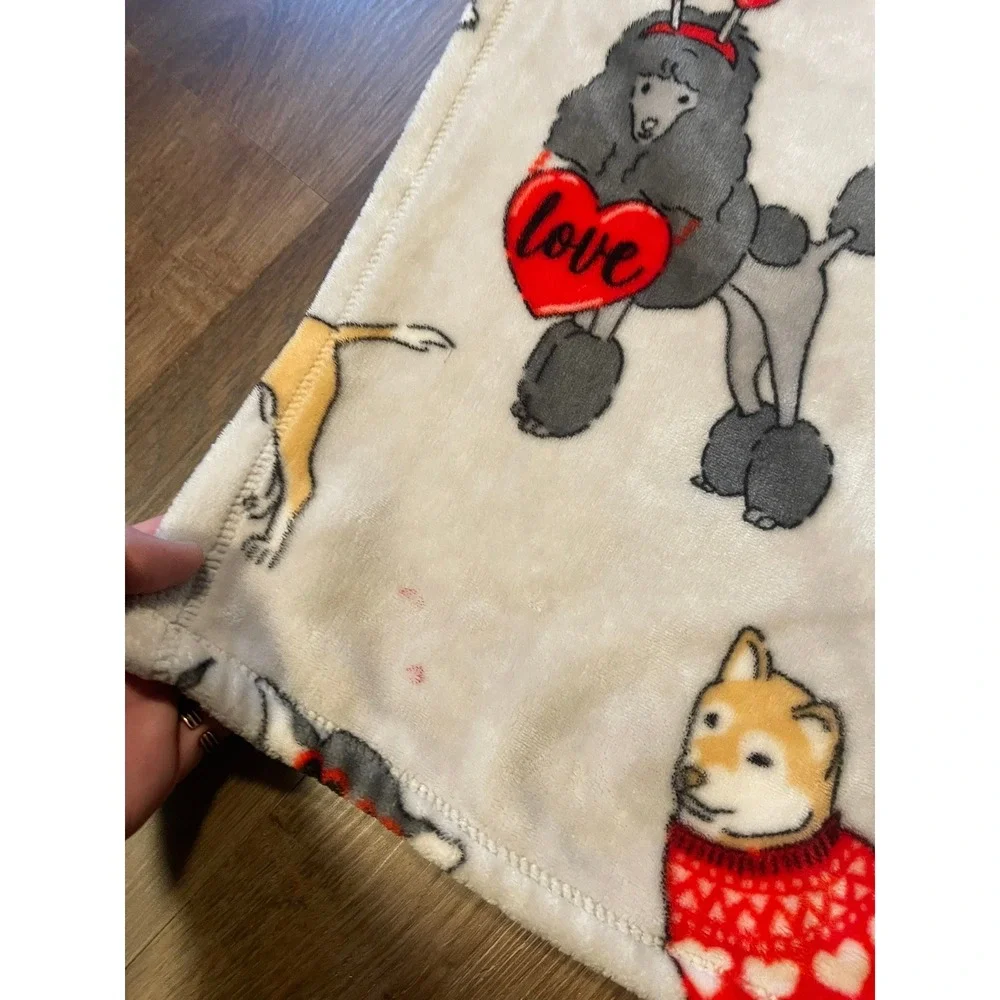 Valentine's Day Dog Print Fleece Throw Blanket Hearts Poodle Corgi Pug 50x58‎